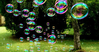 Science Experiment: Surface Tension - Bubbles