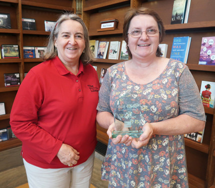 Decatur Branch Staff Member Receives IndyPL's Norris Service Award